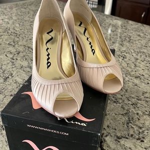 Women’s Nina heels size 7